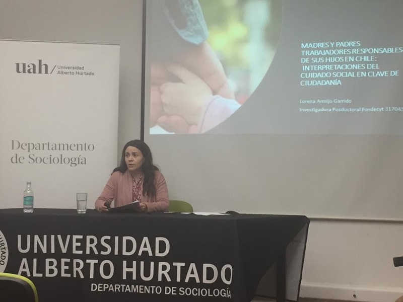 Investigadora del Centro CIELO UST realiza charla magistral en Universidad Alberto Hurtado